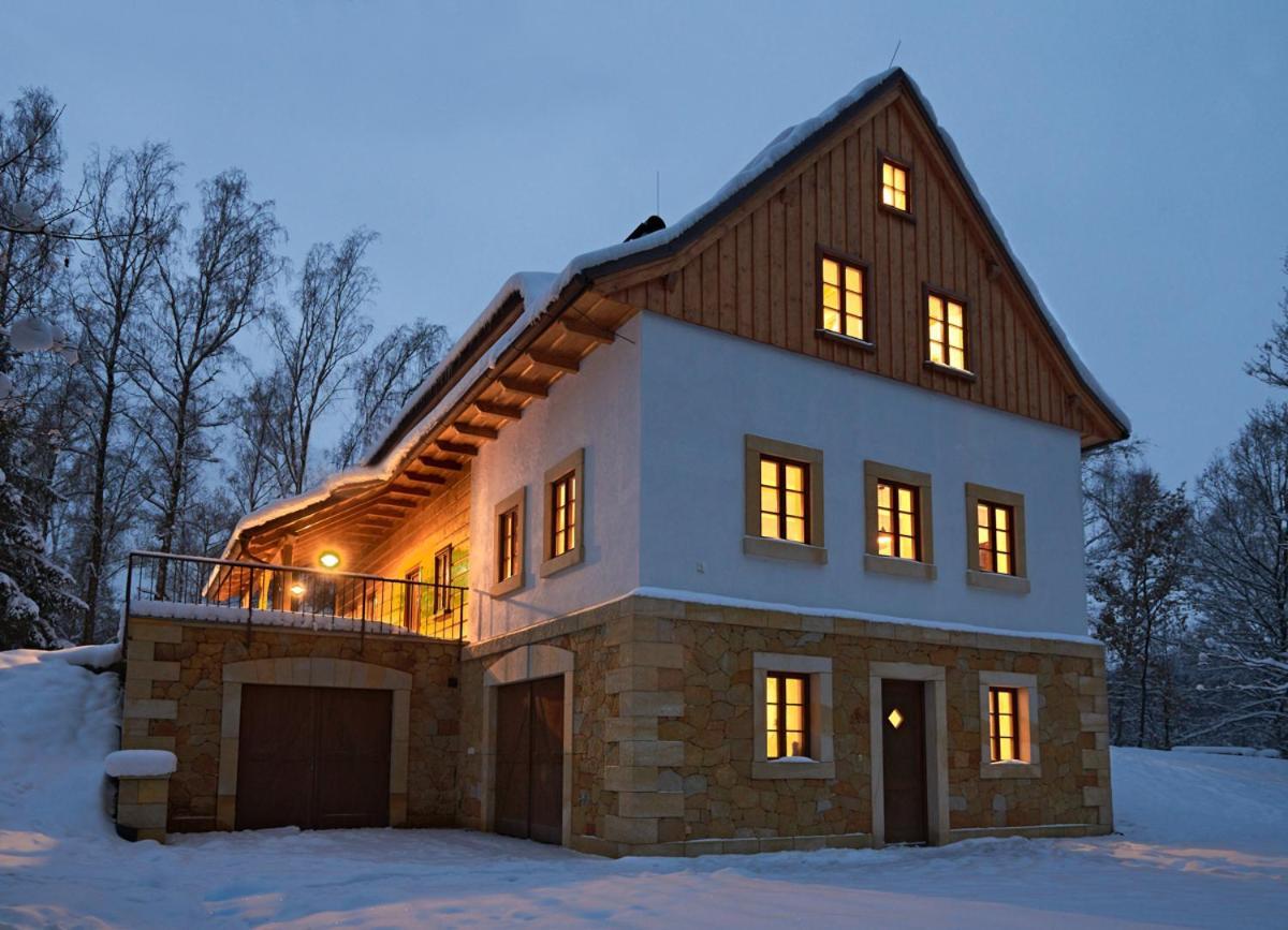 Na Jeleni Stezce Villa Chribska Exterior photo